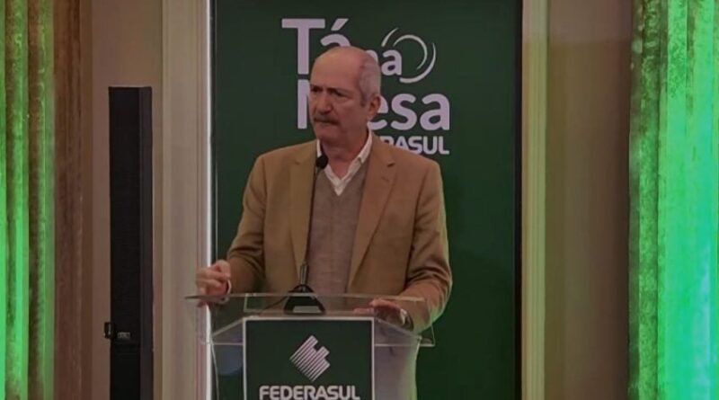Aldo prossegue com pré-candidatura e leva disputa do DC à Justiça