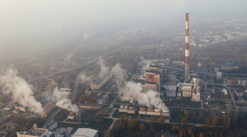 Aquecimento global avança em ritmo alarmante e aproxima humanidade do ponto de não retorno
