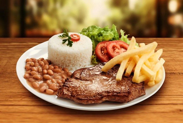 Aumento no preço do prato feito mesmo com a queda da inflação dos alimentos