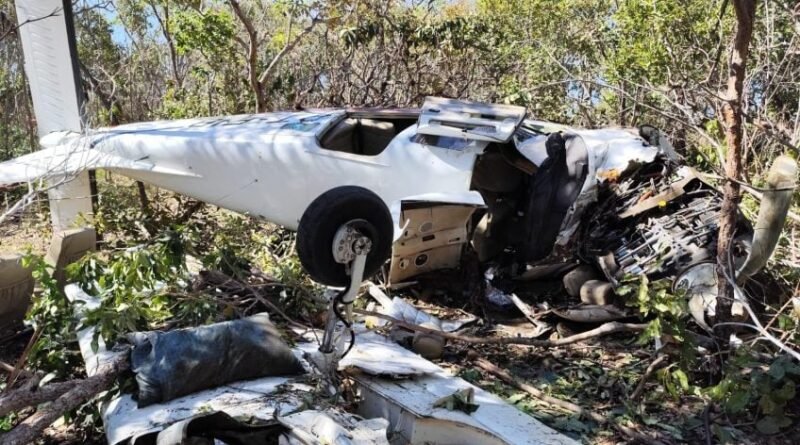 Avião cai na zona rural de Palmas e provoca duas mortes
