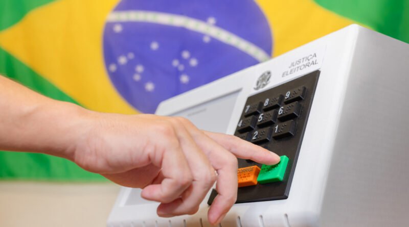 Benefícios de ser mesário nas eleições variam entre os participantes