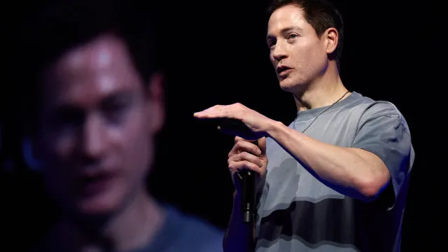 Bryan Johnson, milionário conhecido por suas tentativas de reverter o envelhecimento, enfrenta diagnóstico de doença incurável
