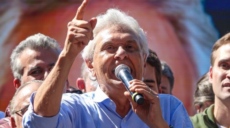 Caiado afirma que Flávio foi superado por argentino e avatar em convenção