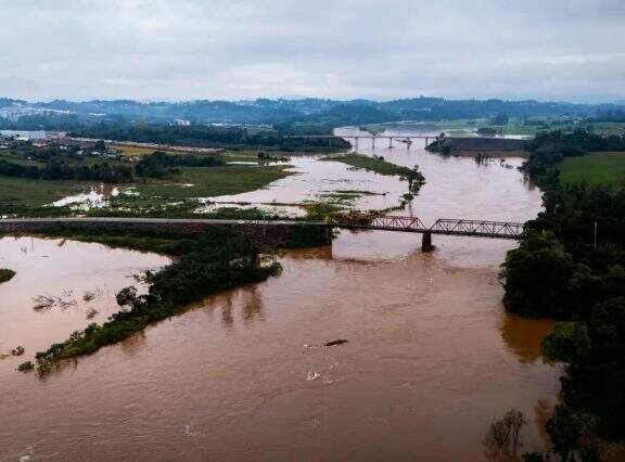 Chuvas no Rio Grande do Sul provocam elevação rápida de rios e colocam Vales do Caí e do Taquari em risco de novas enchentes