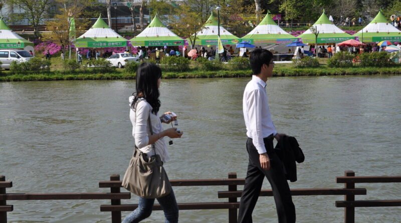 Coreia do Sul oferece R$ 70 mil a jovens para incentivá-los a se casar, mas eles rejeitam a proposta