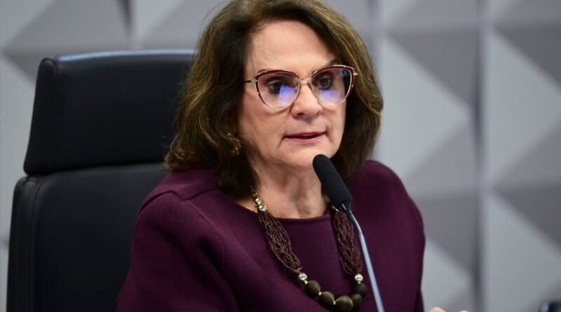 Damares revela que ela e sua filha estão sendo ameaçadas nas redes sociais