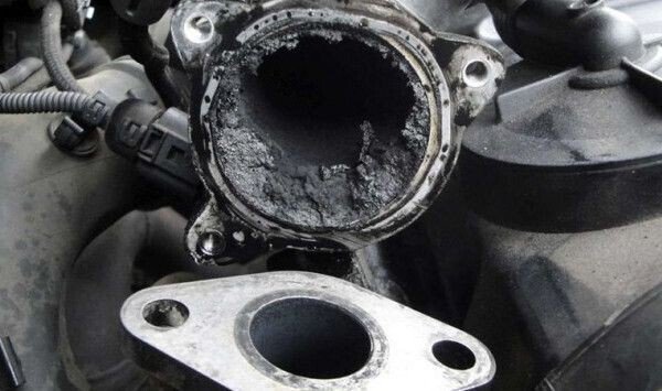 Descarbonização de motores a diesel: estratégias para eliminar fumaça preta e restaurar potência