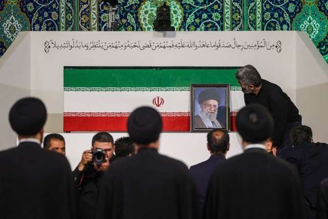 Despedida Histórica: Líderes Mundiais Prestam Homenagem a Ali Khamenei no Seu Funeral