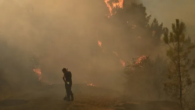 Espanha registra 11 mortes e 19 desaparecidos em incêndio florestal