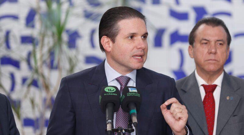 Estado de Hugo Motta recebe 43% das emendas de liderança do partido sem transparência
