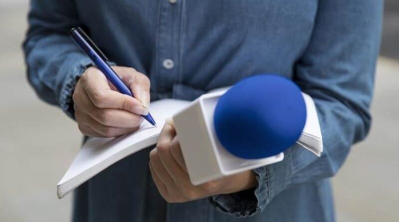 Estudo revela que queda de empregos em jornais e revistas acompanha crescimento da assessoria de imprensa e dos MEIs
