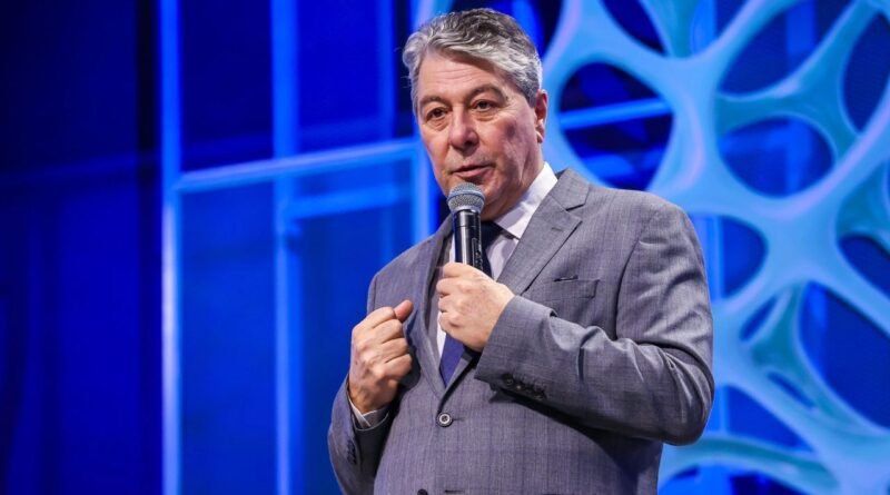 Fernando Lemos é homenageado com o título de cidadão de Porto Alegre