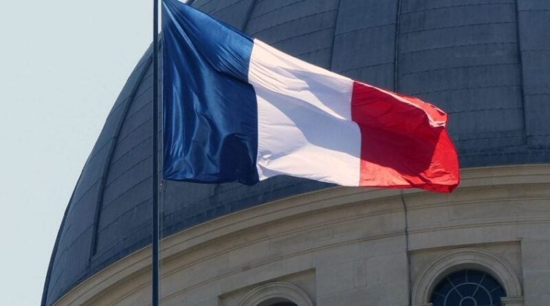 França impõe bloqueio à plataforma Polymarket, segundo jornal