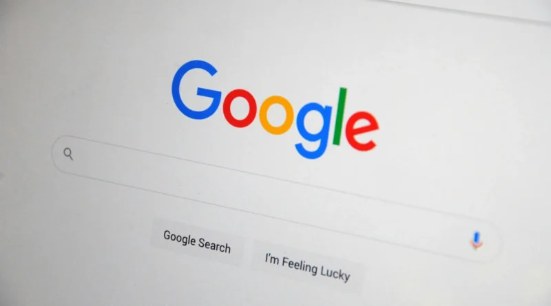 Google Imagens completa 25 anos com novo design e funcionalidade inspirada em J.Lo
