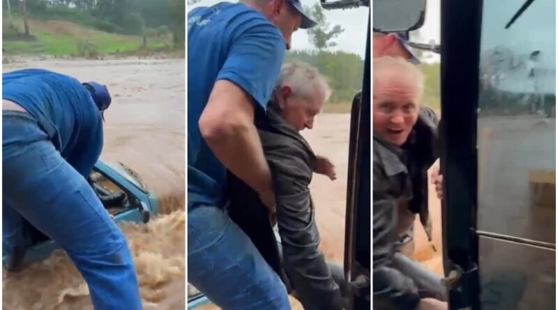Idoso é resgatado de carro submerso por retroescavadeira