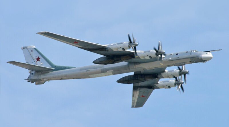 Imagens de satélite confirmam destruição de bombardeiro Tu-95 da Rússia pela Ucrânia