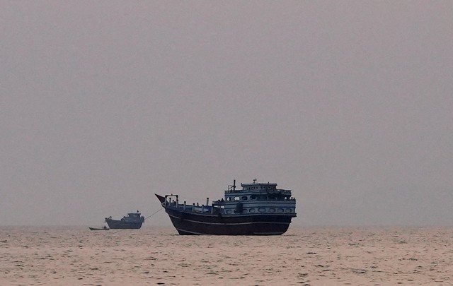 Irã Lança Estratégia Inovadora para Controlar Tráfego de Navios no Estreito de Ormuz