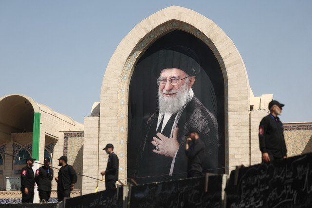Irã Revela o Segredo da Preservação do Corpo de Ali Khamenei para Funeral Quatro Meses Após sua Morte