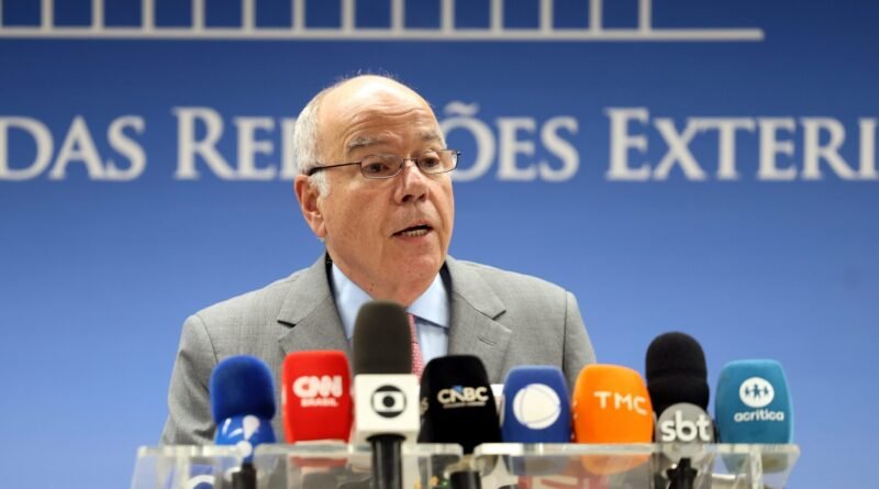 Itamaraty chama embaixador argentino para esclarecer críticas de Milei