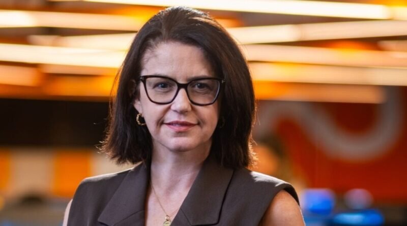 Karla Godoy assume a presidência do Cesar