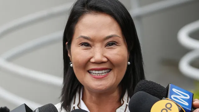 Keiko assume cargo no Peru e propõe uso das Forças Armadas no combate ao crime