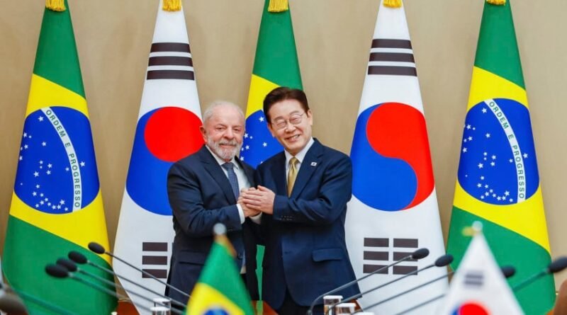 Lula e presidente da Coreia do Sul realizam declaração conjunta ao vivo