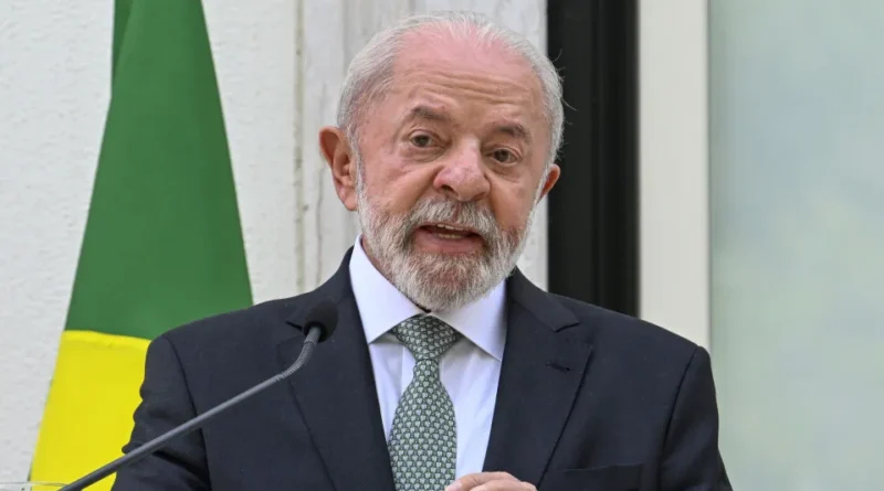 Lula planeja elevar o salário mínimo para R$ 2.020,00
