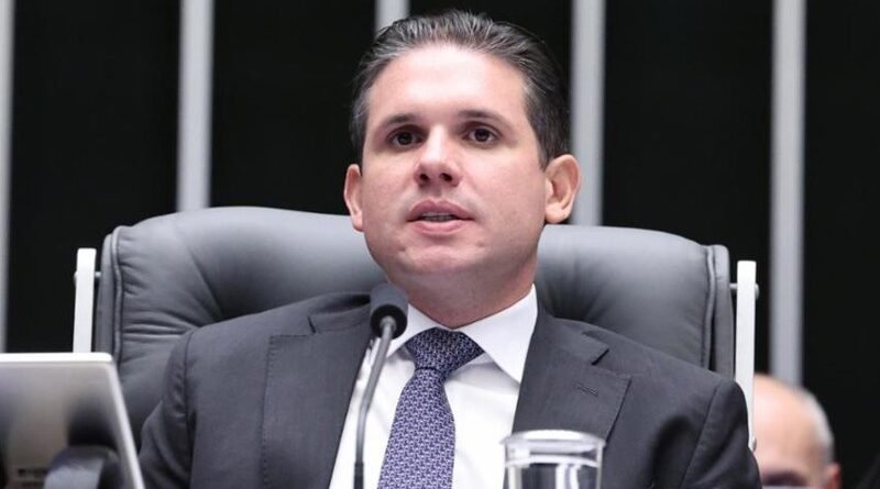 Motta afirma que ação contra Valdemar criminaliza a atividade política