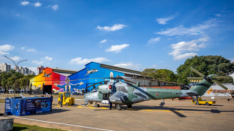 Nova estrutura em São Paulo reúne 100 aeronaves e promete transformar acervo de aviação militar do Brasil em um dos maiores do mundo