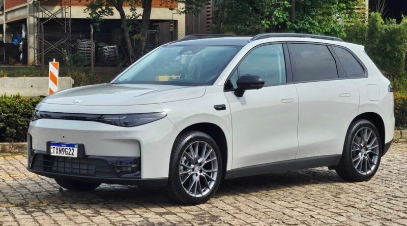 Novo concorrente do BYD Dolphin entra no top 10 dos elétricos mais vendidos em junho