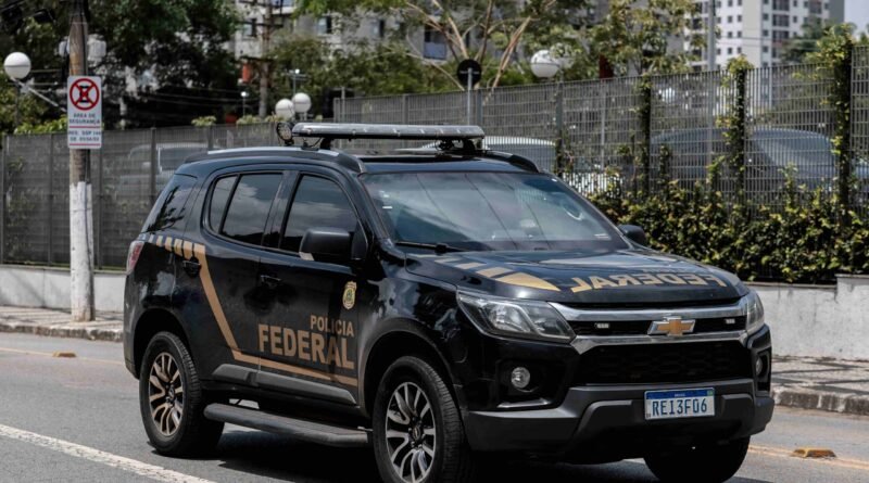 Operação da PF investiga pré-candidato ao Senado e ex-secretário do Rio de Janeiro