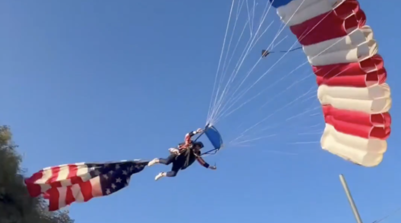 Paraquedista americano se acidenta durante rodeio