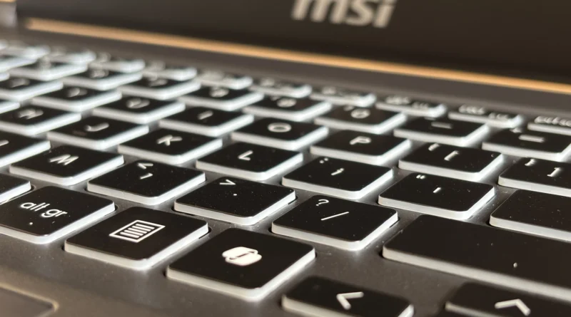 Pequenas e médias empresas adotam PCs com inteligência artificial para competir com grandes rivais