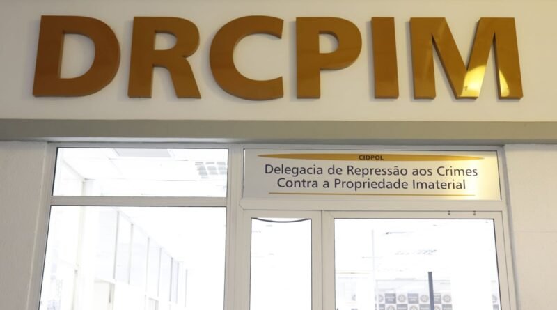 Polícia desencadeia operação em 10 estados para combater roubo de celulares