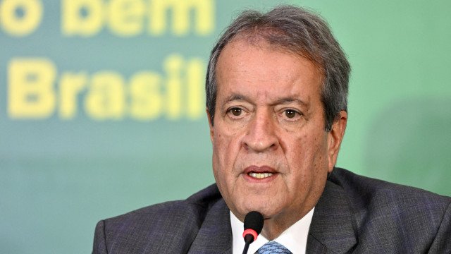 Polícia Federal investiga presidente do PL sobre valores relacionados ao Pres Valdemar