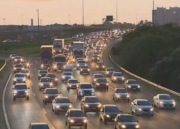 Prazo para regularização do licenciamento anual obrigatório de veículos no RS termina nesta sexta-feira