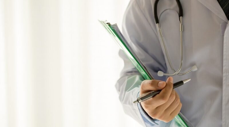 Projeto aumenta valor das bolsas e diminui carga horária de médicos residentes