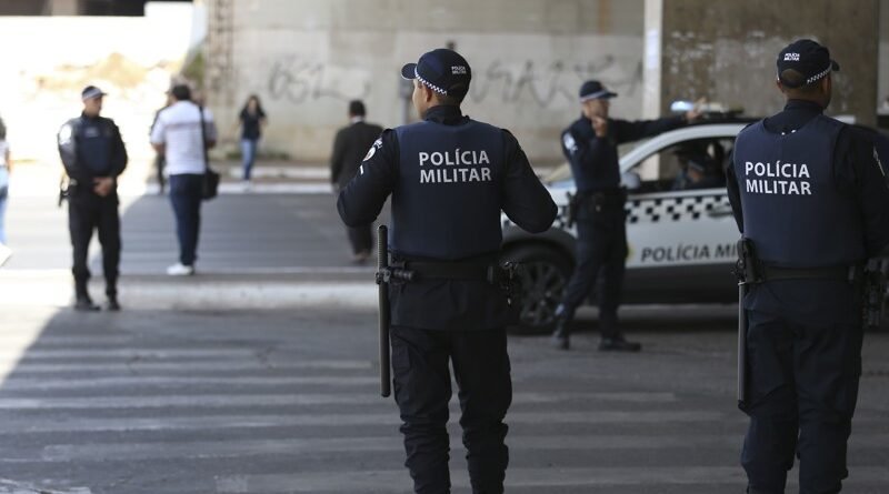 Projeto estabelece distância mínima entre o público e abordagens policiais