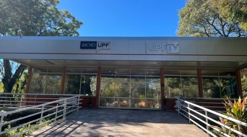 Rádio UPF promove conexão entre música e notícias