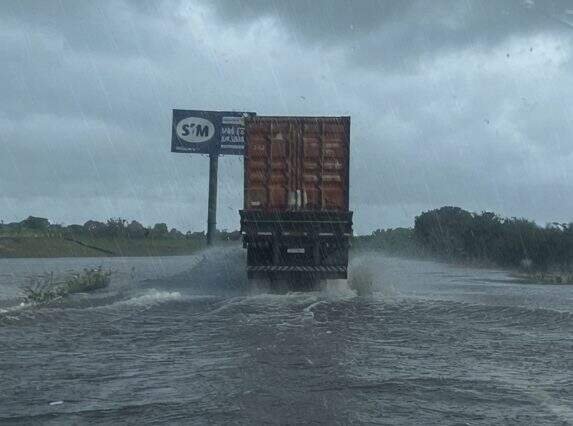 Rio Grande do Sul registra bloqueios totais ou parciais em 15 estradas