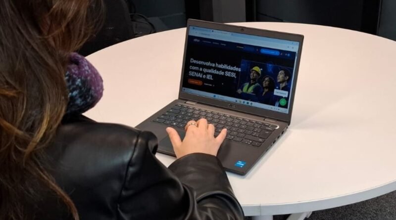 Sistema Fiergs apresenta nova plataforma de cursos gratuitos para trabalhadores da indústria
