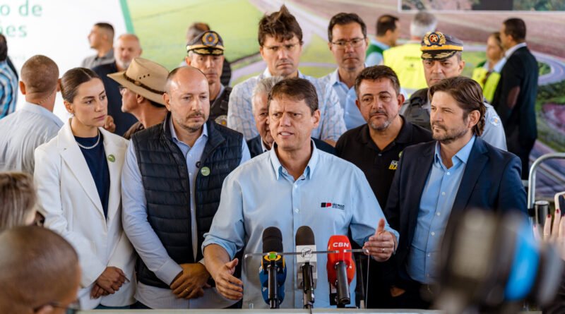 Tarcísio lidera com 51,8% das intenções de voto, enquanto Haddad registra 38,3% no segundo turno em SP, aponta Paraná Pesquisas