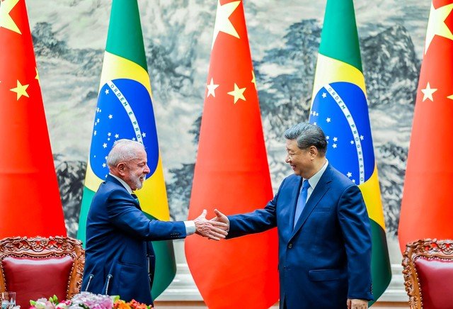 Tarifaço pode impulsionar exportações brasileiras, mas analistas apontam limites no mercado chinês
