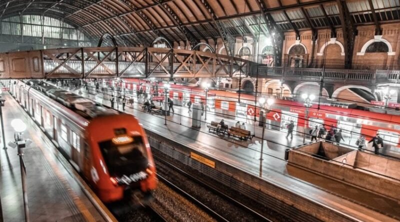 Teste de sistema de Wi-Fi gratuito é iniciado em trem de São Paulo