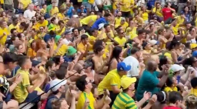 Torcida em Nova York cria versão brasileira da remada norueguesa