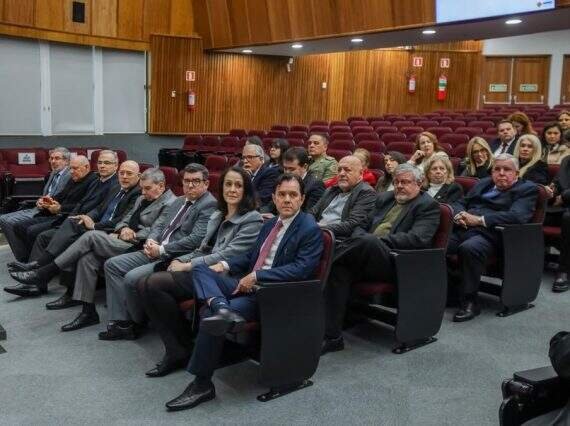 Três novos procuradores de Justiça do RS assumem cargos e integrantes são eleitos para o Órgão Especial