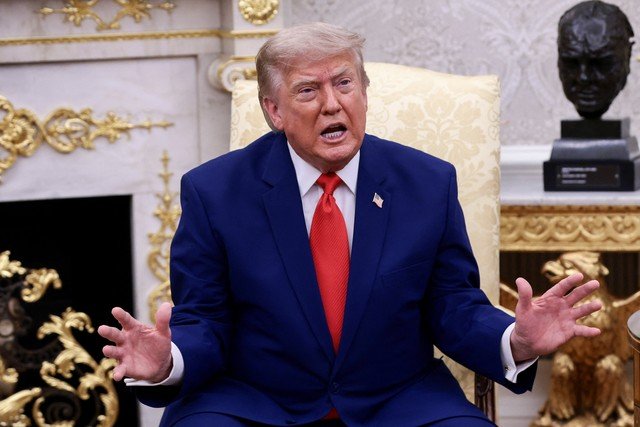 Trump anuncia tarifa zero para medicamentos genéricos por 2 anos, mas alerta sobre alíquota de 100% em seguida