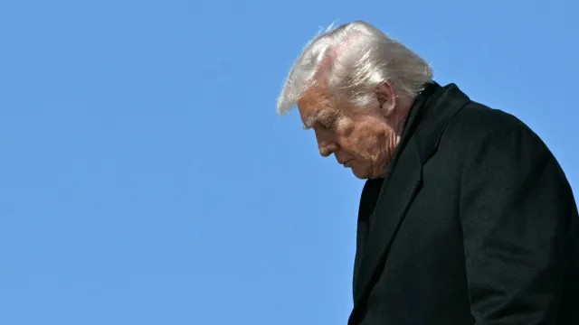 Trump divulga novo bloqueio, pedágio em Hormuz e ataque a bunker nuclear no Irã