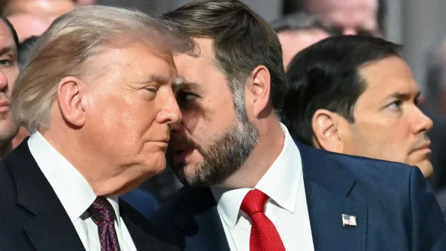 Trump se reúne com Zelenski e Netanyahu na Casa Branca para debater conflitos na Ucrânia e Irã