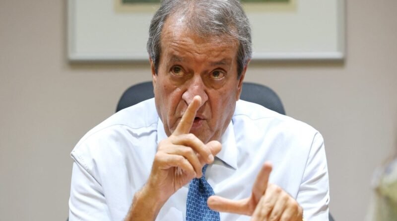 Valdemar altera discurso e afirma a Dino que não tem controle sobre emendas parlamentares
